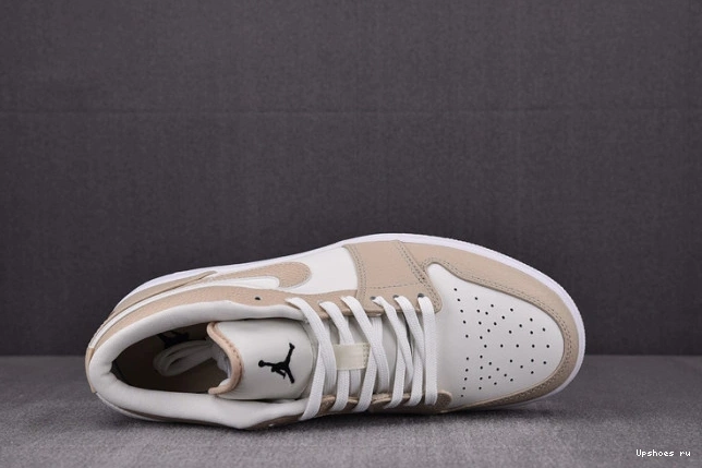 FB7168-121 Red Jordan Rattan Sail University 1 Low SE 1123